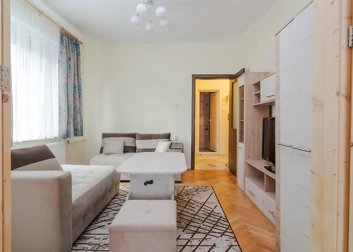 The Right Choice 6 Apartament