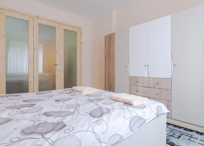 The Right Choice 6 Apartament *